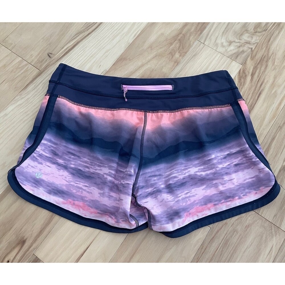 SUPER RARE Lululemon Beachscape Groovy Run Pink Purple Ombré Shorts Sz 8 unicorn